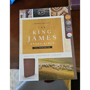 Thomas Nelson King James Study Bible Full Color Edition with Box EUC